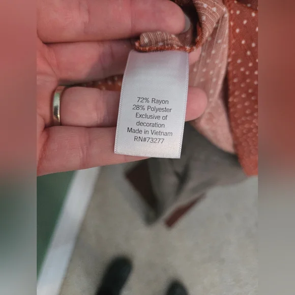 Size Large Lauren Conrad Burnt Umber Lace And Ruffle Trimmed 3/4 Sleeve Blouse - Picture 9 of 9